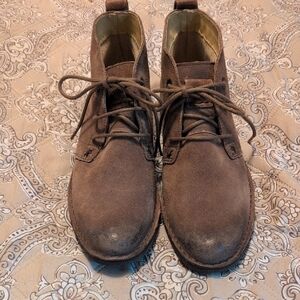 bussola Women's Tan Chukka Boots